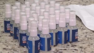 Em escola de Porto Alegre, estudantes aprendem a fazer repelente natural contra o mosquito da dengue