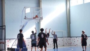 Basquete: esporte que ajuda dentro e fora de quadra
