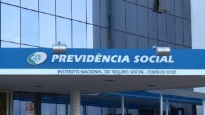 Governo Federal antecipa 13º salário para aposentados e pensionistas do INSS