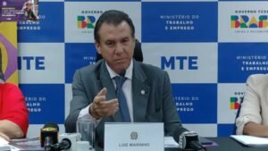 Mulheres recebem 21,3% a menos que os homens no setor privado do país