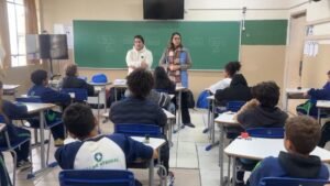 Estado aplica avaliação para 1,1 milhão de alunos da rede pública do Paraná