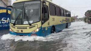 Fortes chuvas em PE colocam cidades em alerta, deixam desalojados e mobilizam o Governo Federal