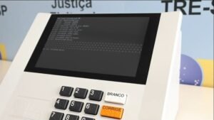 Urnas eletrônicas completam 30 anos