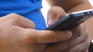 Uma pesquisa inédita revela: menos da metade da população domina tecnologias avançadas