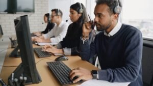 Rendimento dos brasileiros bate recorde em 2025