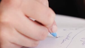 Analfabetismo no Brasil cai para 4,9% e atinge menor taxa de série histórica