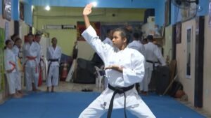 Jovem karateca vai representar a Bahia em competição nacional