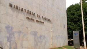 Ministro da Fazenda fala sobre o mercado financeiro e garante cumprimento do arcabouço fiscal
