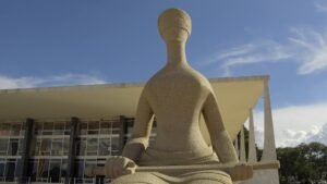 STF intima presidentes de 21 partidos políticos a prestar esclarecimentos