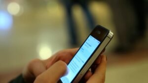 Mais de 90% da população brasileira com mais de 10 anos usa internet no país, uma marca histórica