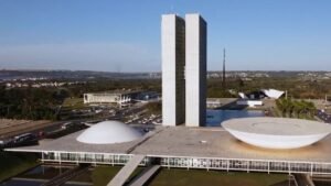 Senado vai votar em 2 de setembro PEC que reduz jornada de trabalho para 40 horas semanais