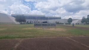 STJ pune ministro Marco Buzzi com perda do cargo após denúncias de assédio e importunação sexual