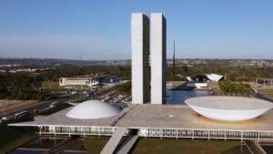 STF retoma sessões com clima mais ameno, após bate-boca sobre ministro Alexandre de Moraes